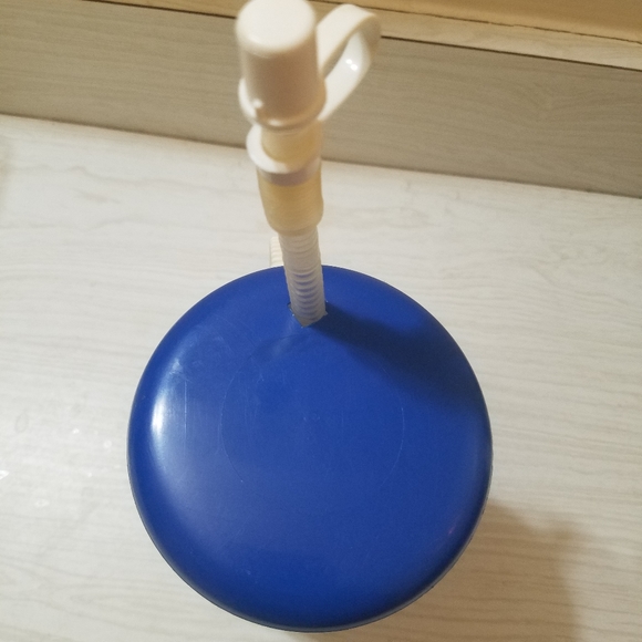 Vintage 1987 Calrab California Raisins Plastic 7" Souvenir Cup - Picture 3 of 6